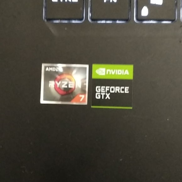 Gaming laptop - Picture 3 of 3